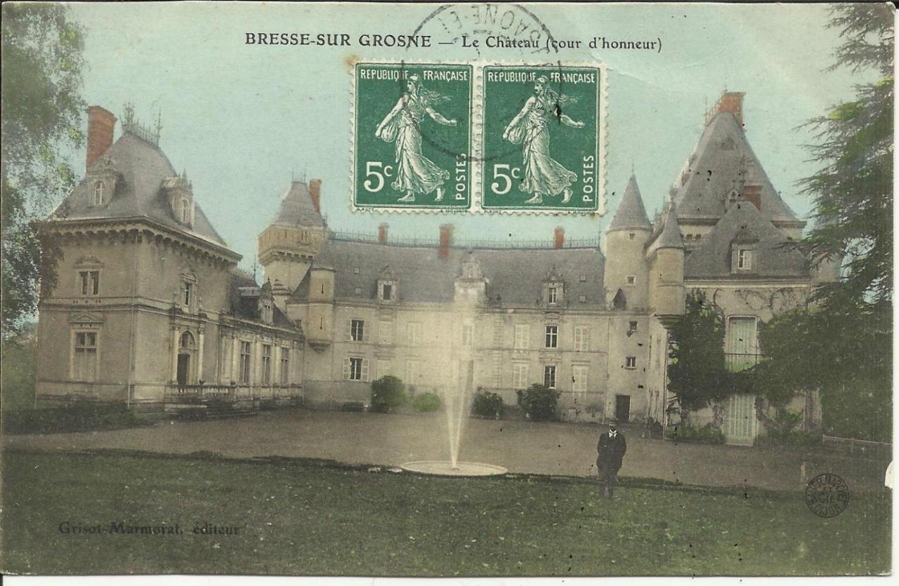 Chateau De Bresse Sur Grosne Buitenkant foto